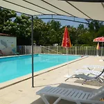 Sur Pilotis Avec Terrasse - 5 Personnes - Api-1-52-505 * Moncrabeau