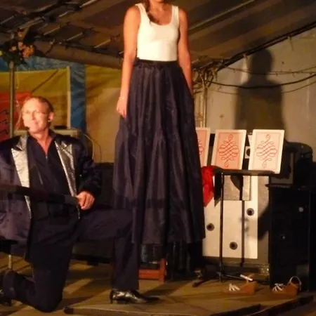 Camping Sur Pilotis Avec Terrasse - 5 Personnes - Api-1-52-505