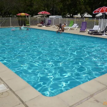 Camping Sur Pilotis Avec Terrasse - 5 Personnes - Api-1-52-505