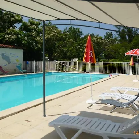 Sur Pilotis Avec Terrasse - 5 Personnes - Api-1-52-505 * Moncrabeau